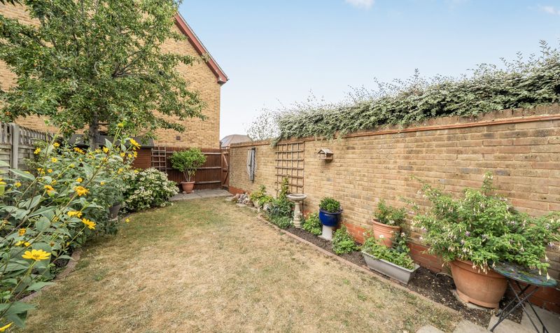 Pelman Way, Epsom, KT19