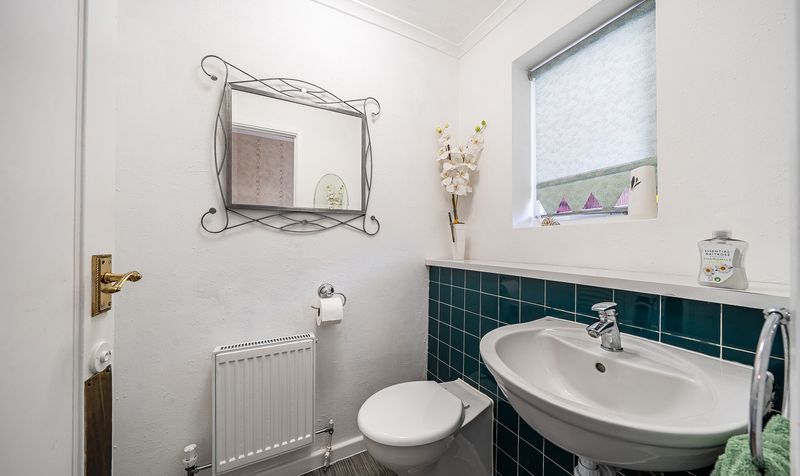 Hillcrest Close, Epsom, KT18