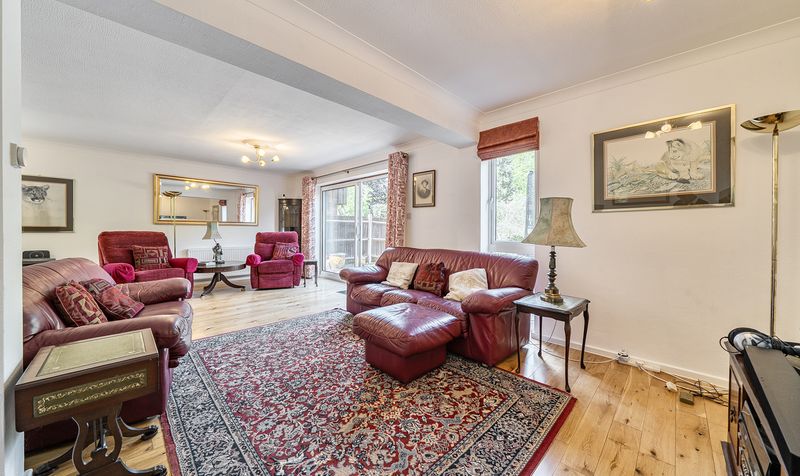 Hillcrest Close, Epsom, KT18