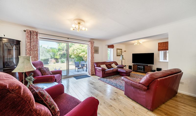 Hillcrest Close, Epsom, KT18