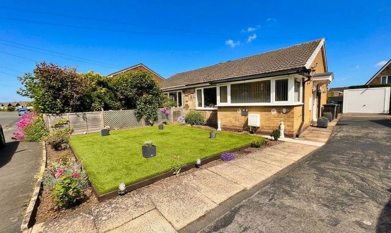 Burton Acres Way, Kirkburton, HD8