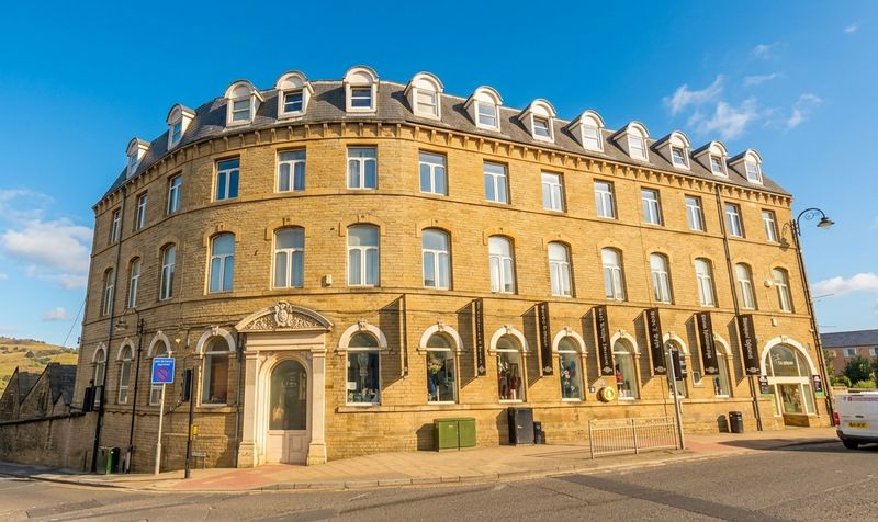Huddersfield Road, Speight House, WF14
