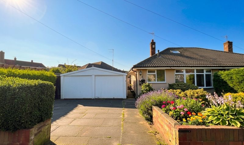 Thornes Moor Road, Wakefield, WF2