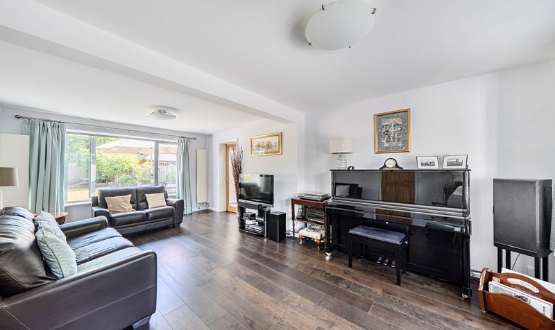 Taleworth Road, Ashtead, KT21
