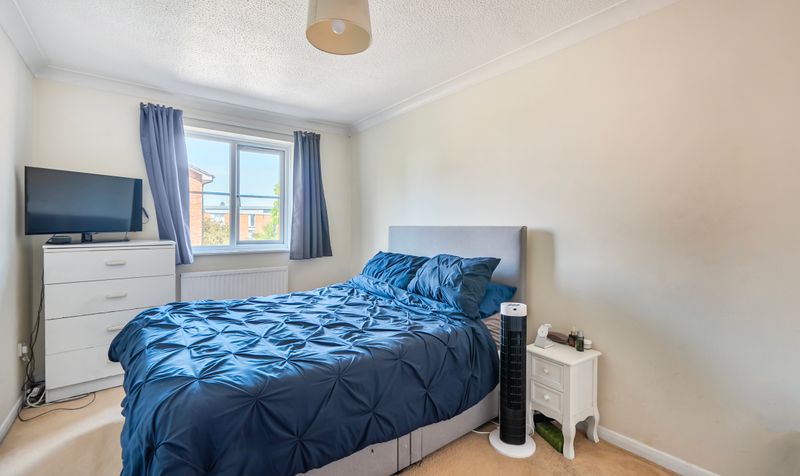 Yeomanry Close, Epsom, KT17