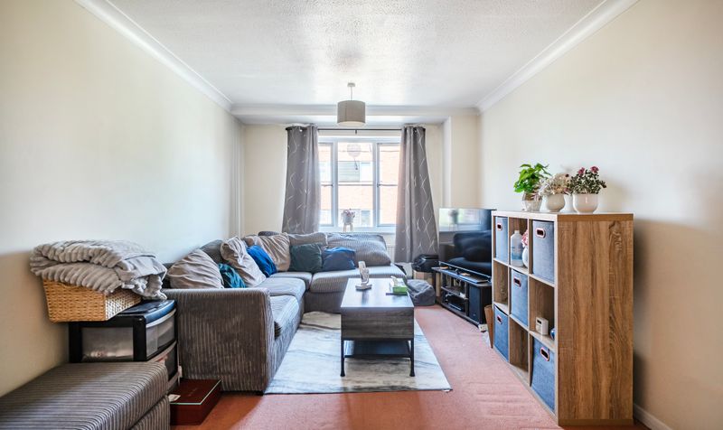 Yeomanry Close, Epsom, KT17