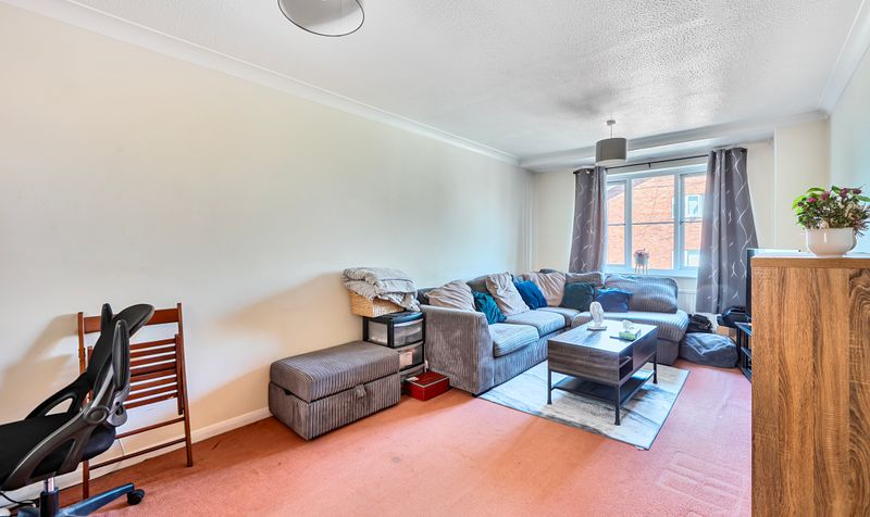 Yeomanry Close, Epsom, KT17