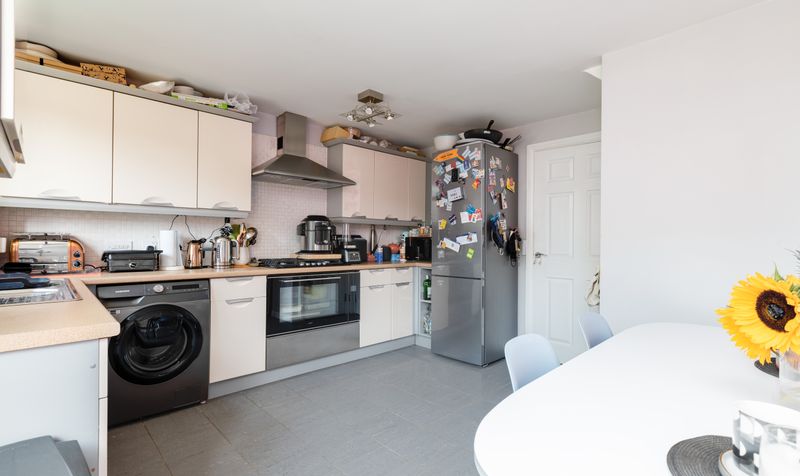 3 Bedroom House For Sale &ndash; Plovers Field, Sandy, SG19 2