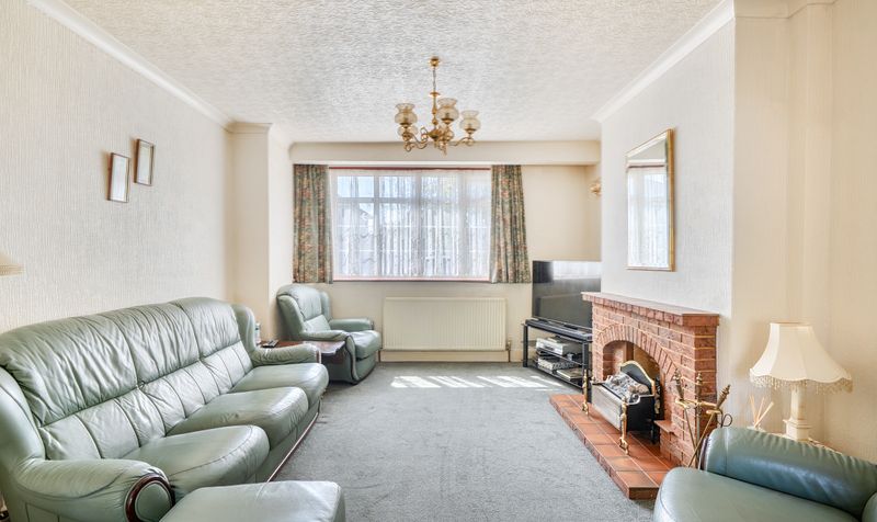 Elmstead Close, Epsom, KT19