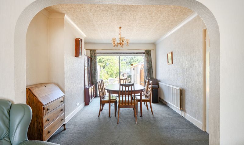 Elmstead Close, Epsom, KT19