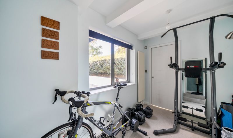 Taleworth Road, Ashtead, KT21