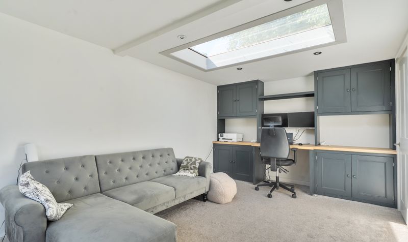 Maple Road, Ashtead, KT21