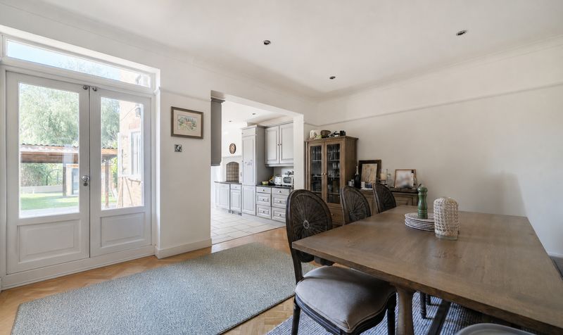 Maple Road, Ashtead, KT21