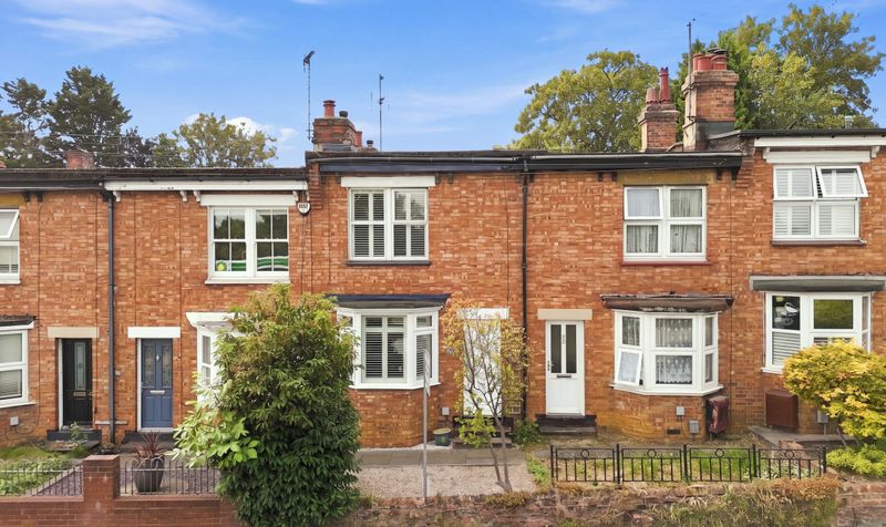 2 Bedroom House For Sale &ndash; Stevenage Road, Hitchin, SG4