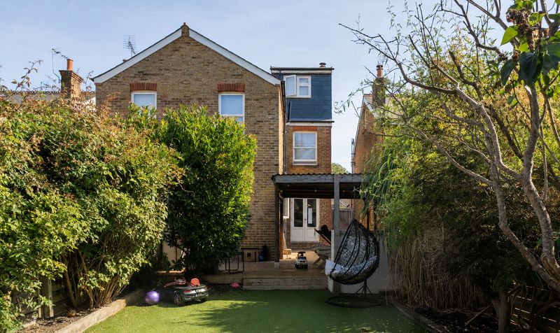 Maple Road, Ashtead, KT21