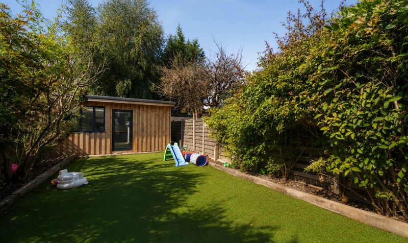 Maple Road, Ashtead, KT21