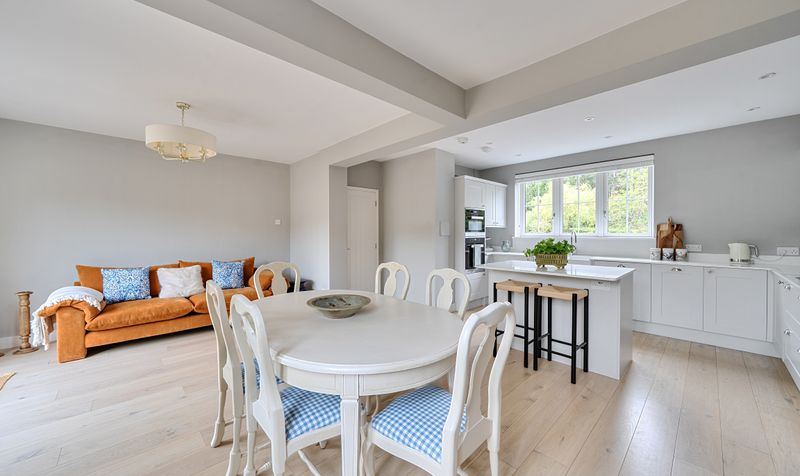 Cunliffe Close, Headley, KT18