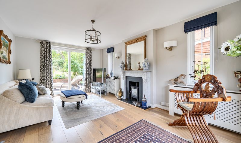 Cunliffe Close, Headley, KT18
