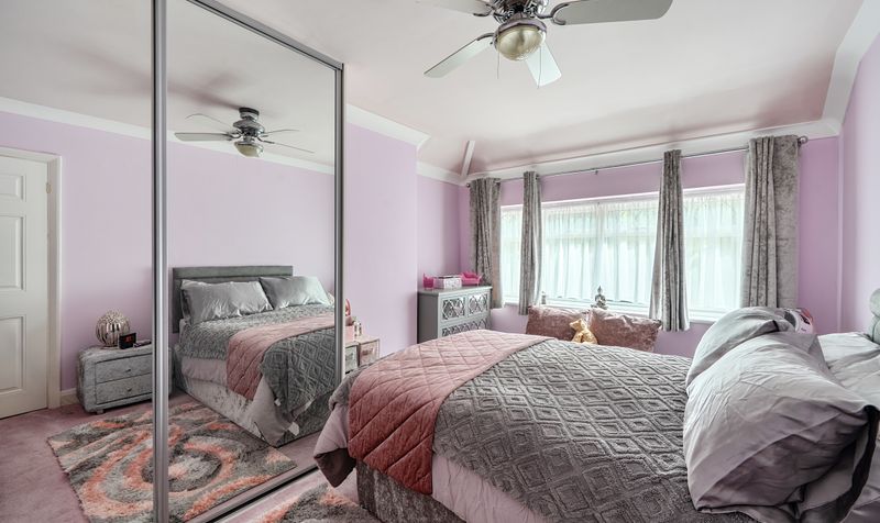 Horsley Close, Epsom, KT19