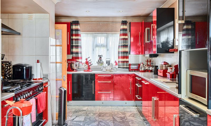 Horsley Close, Epsom, KT19