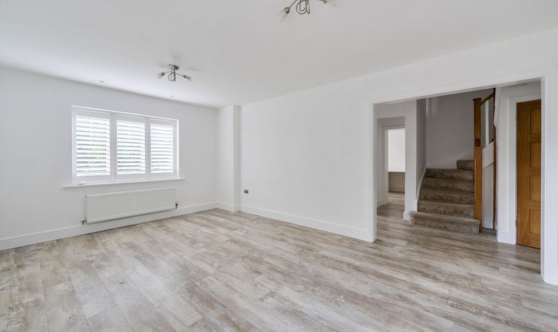 Warren Farm Close, Epsom, KT17