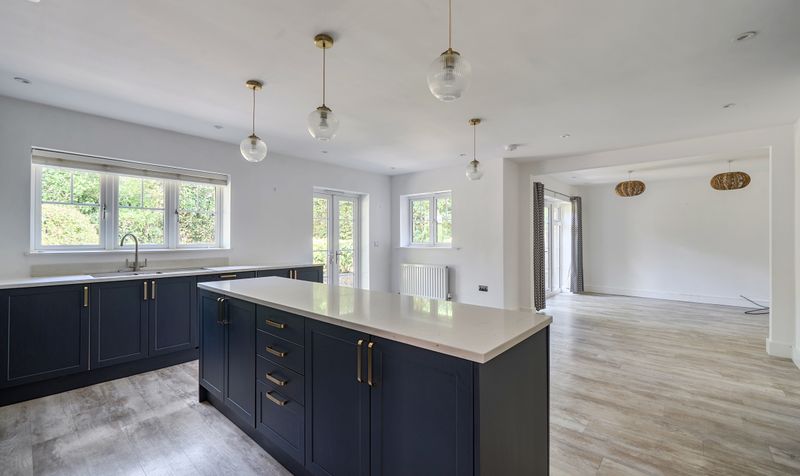 Warren Farm Close, Epsom, KT17
