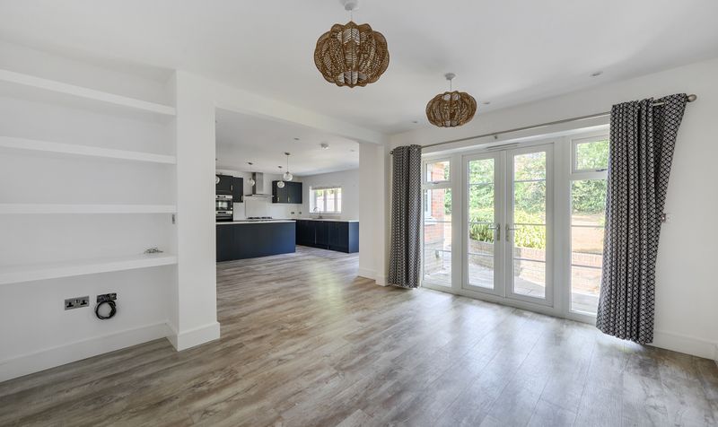Warren Farm Close, Epsom, KT17