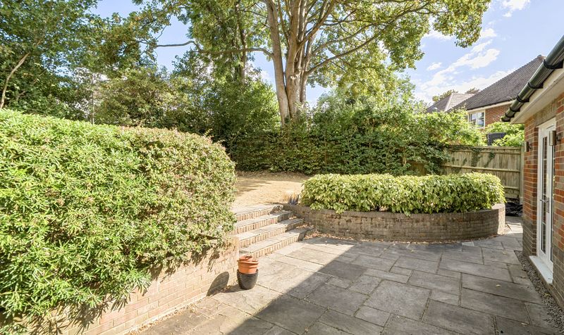 Warren Farm Close, Epsom, KT17