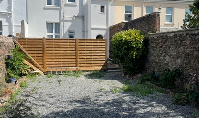 11 Clarendon Road
