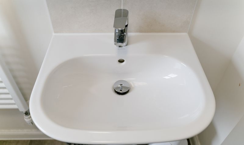 13 Newmarket Dr-53-2500px
