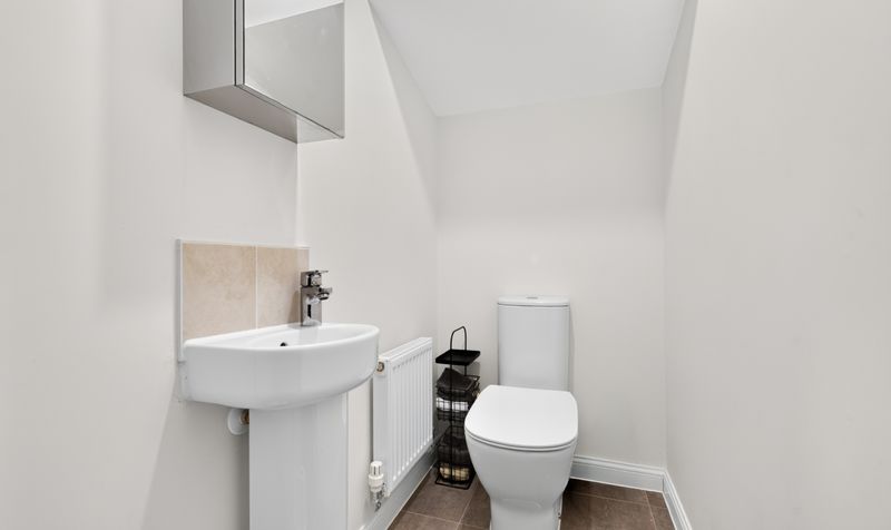 13 Newmarket Dr-16-2500px