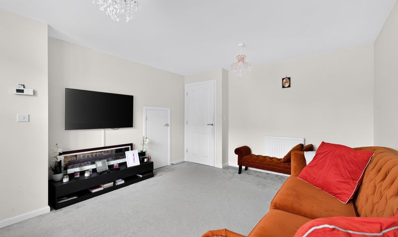 13 Newmarket Dr-10-2500px