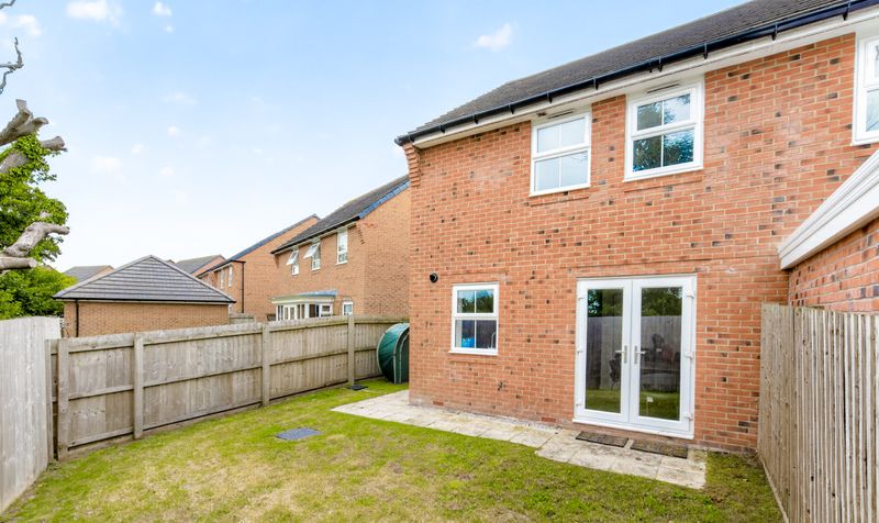 13 Newmarket Dr-33-2500px