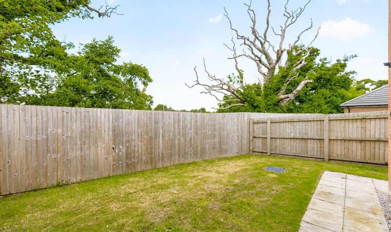 13 Newmarket Dr-29-2500px