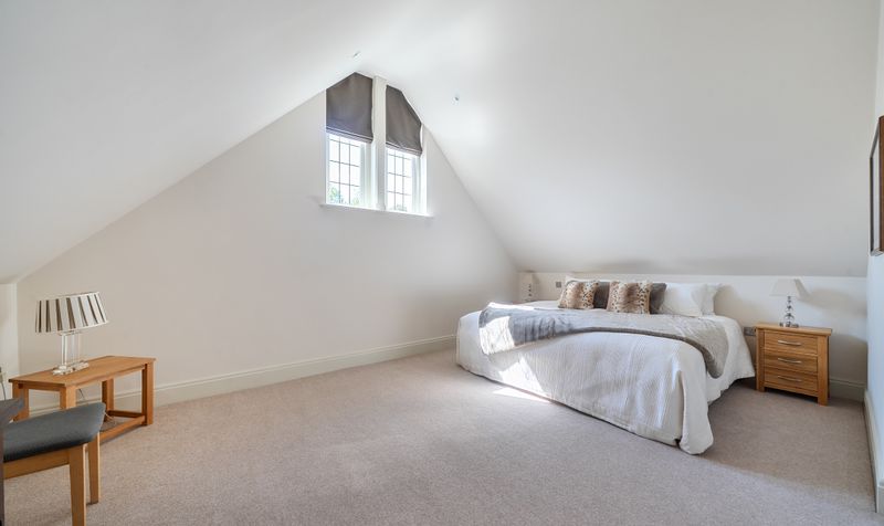 Woodcote End, Epsom, KT18