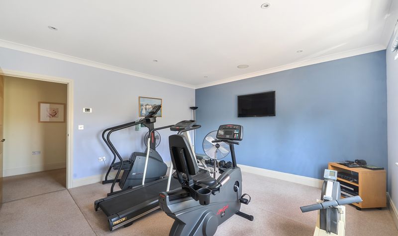 Woodcote End, Epsom, KT18