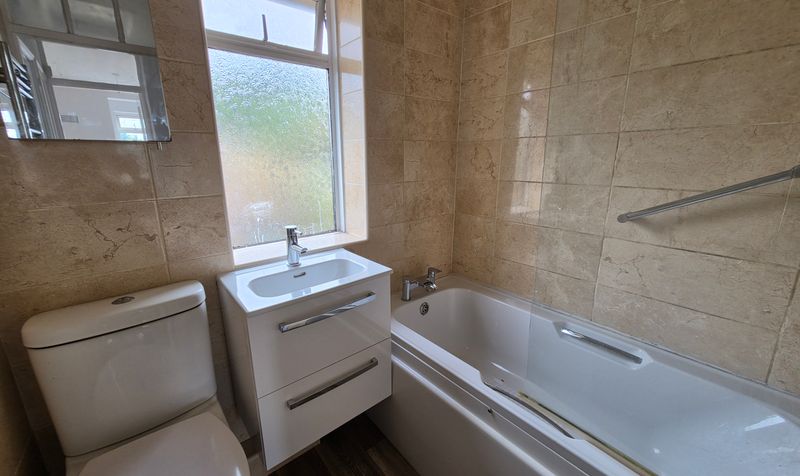 Chantrey Crescent — photo 8