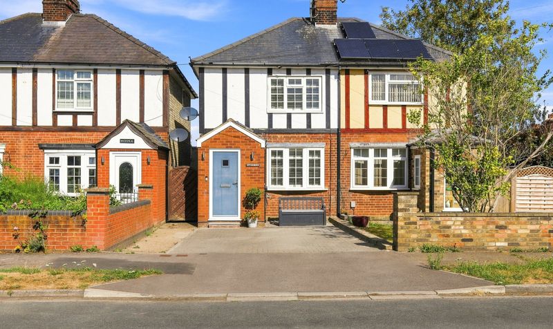 3 Bedroom House For Sale &ndash; Green Lane, Hitchin, SG4