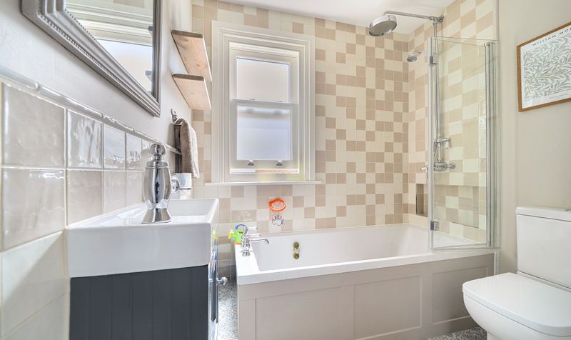 Maple Road, Ashtead, KT21