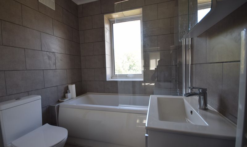 Grosvenor Road, Epsom, KT18