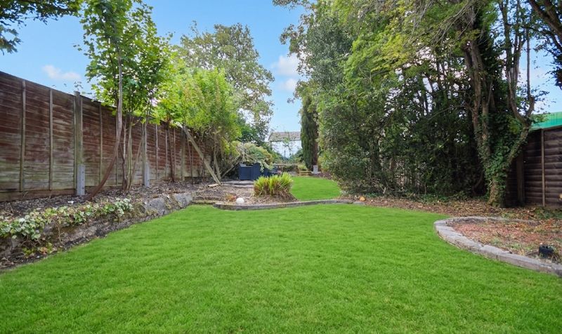 Grosvenor Road, Epsom, KT18