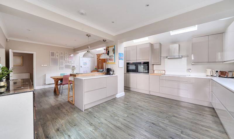 Chaffers Mead, Ashtead, KT21