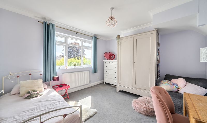 Chaffers Mead, Ashtead, KT21