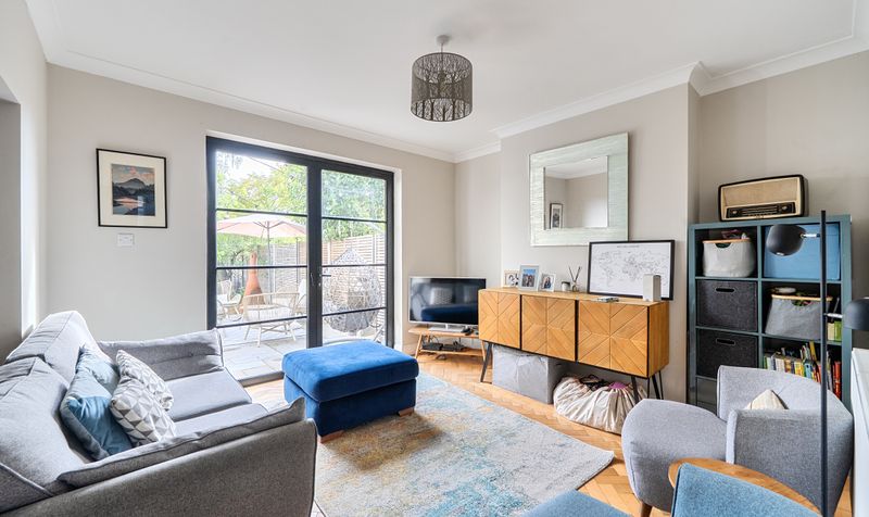 Chaffers Mead, Ashtead, KT21