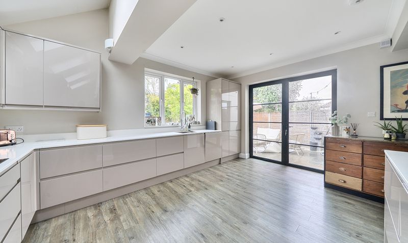 Chaffers Mead, Ashtead, KT21