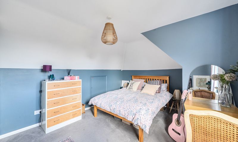 Chaffers Mead, Ashtead, KT21