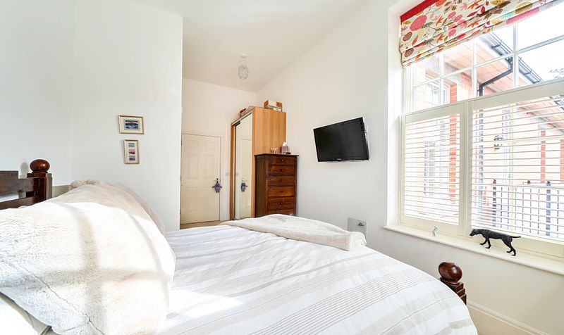 Glanville Way, Epsom, KT19