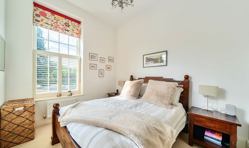 Glanville Way, Epsom, KT19