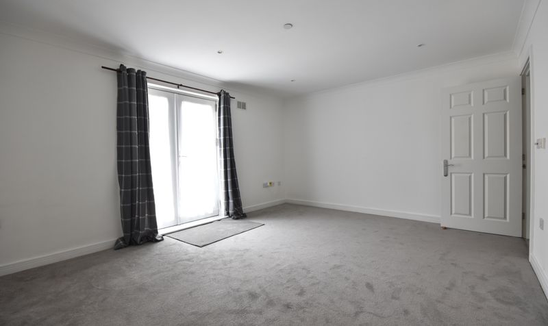 Leret Way, Royal Swan Quarter Leret Way, KT22