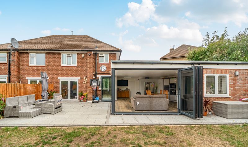 Kingscroft Road, Leatherhead, KT22